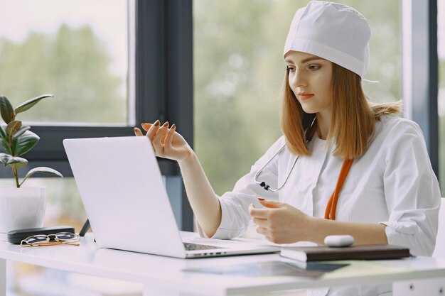 Как связаться с консультантами онлайн?