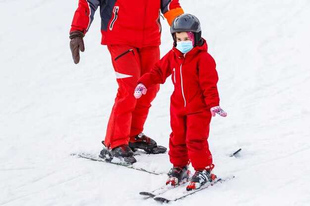 kak-pravilno-podobrat-lizhi-po-rostu-rebenka-tablitsa-i-soveti