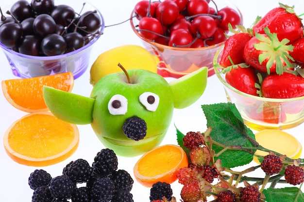 v-kakix-fruktax-soderzhatsya-vitamini-polnoe-rukovodstvo-po-vitaminam-v-